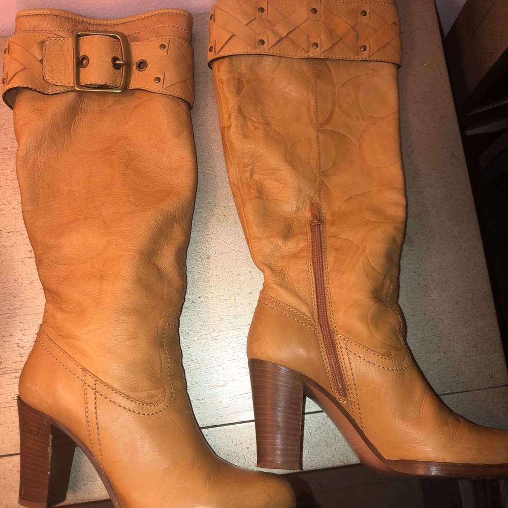 Sold! Coach Meadow Knee-High Boots Size:7